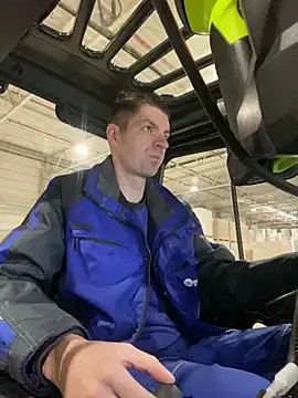 Snapshot of Ricoleckt chatting on February 19, 2025, 8:12 am Ricoleckt online show from February 19, 2025, 8:12 am