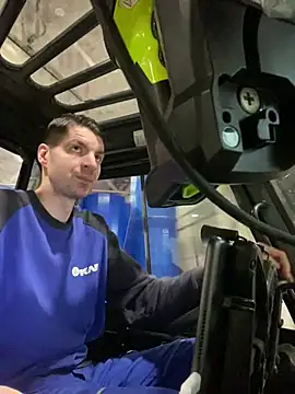 Snapshot of Ricoleckt chatting on February 20, 2025, 9:44 am Ricoleckt online show from February 20, 2025, 9:44 am