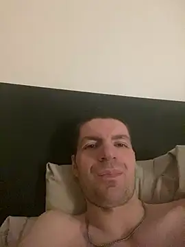 Snapshot of Ricoleckt chatting on February 24, 2025, 9:31 pm Ricoleckt online show from February 24, 2025, 9:31 pm