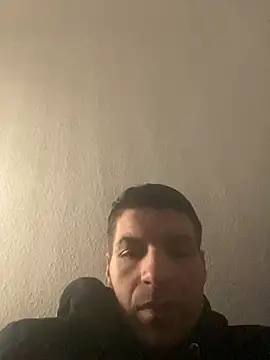 Snapshot of Ricoleckt chatting on February 26, 2025, 9:05 pm Ricoleckt online show from February 26, 2025, 9:05 pm