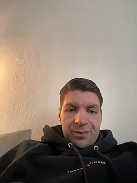 Snapshot of Ricoleckt chatting on February 28, 2025, 10:09 am Ricoleckt online show from February 28, 2025, 10:09 am