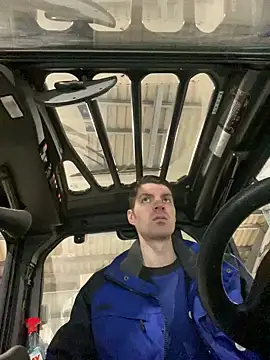 Snapshot of Ricoleckt chatting on March 3, 2025, 3:31 pm Ricoleckt online show from March 3, 2025, 3:31 pm