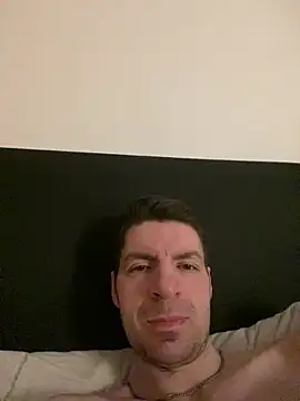 Snapshot of Ricoleckt chatting on March 7, 2025, 5:40 am Ricoleckt online show from March 7, 2025, 5:40 am