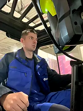 Snapshot of Ricoleckt chatting on October 17, 2025, 5:48 pm Ricoleckt online show from October 17, 2025, 5:48 pm