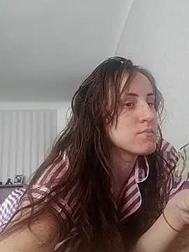 Snapshot of emeli_moon chatting on March 22, 2025, 8:51 am emeli moon online show from March 22, 2025, 8:51 am