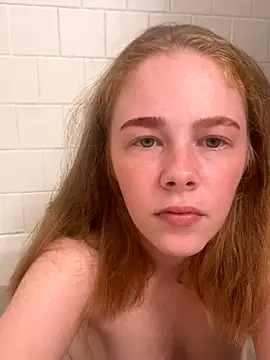 Snapshot of daddyscumprincess chatting on November 3, 2025, 1:19 am daddyscumprincess online show from November 3, 2025, 1:19 am