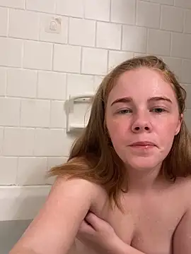 Snapshot of daddyscumprincess chatting on November 4, 2025, 1:48 am daddyscumprincess online show from November 4, 2025, 1:48 am