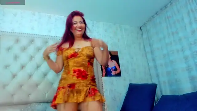 Victoriarouss- online show from October 13, 2025, 10:10 pm