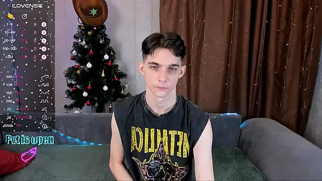 Aaron Boom online show from January 17, 2026, 5:12 am