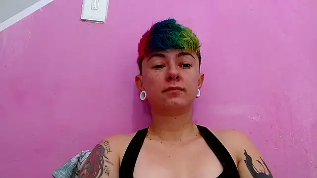 tomboyblue online show from October 16, 2025, 6:20 pm