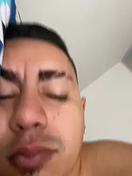 Snapshot of DanielGomez9 chatting on January 5, 2025, 2:41 pm DanielGomez9 online show from January 5, 2025, 2:41 pm