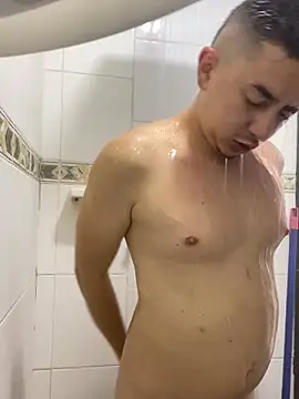 Snapshot of DanielGomez9 chatting on January 10, 2025, 12:04 pm DanielGomez9 online show from January 10, 2025, 12:04 pm