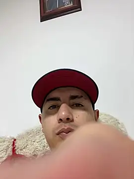 Snapshot of DanielGomez9 chatting on January 26, 2025, 3:59 am DanielGomez9 online show from January 26, 2025, 3:59 am