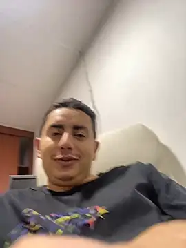 Snapshot of DanielGomez9 chatting on February 22, 2025, 12:16 am DanielGomez9 online show from February 22, 2025, 12:16 am