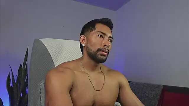 Snapshot of Couple_muscle1 chatting on June 20, 2026, 8:55 pm Couple muscle1 online show from June 20, 2026, 8:55 pm