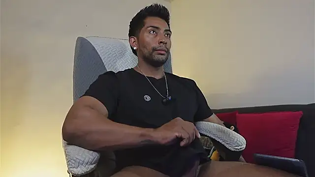Snapshot of Couple_muscle1 chatting on July 21, 2026, 10:45 pm Couple muscle1 online show from July 21, 2026, 10:45 pm