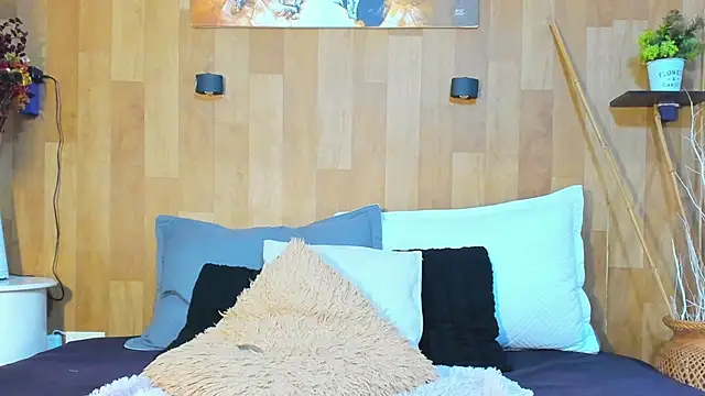 marianaa90 online show from February 25, 2026, 1:54 pm