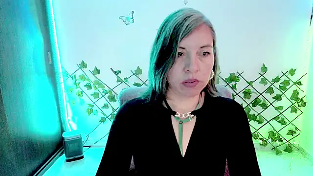 Lady breaks hearts online show from February 24, 2026, 12:58 pm