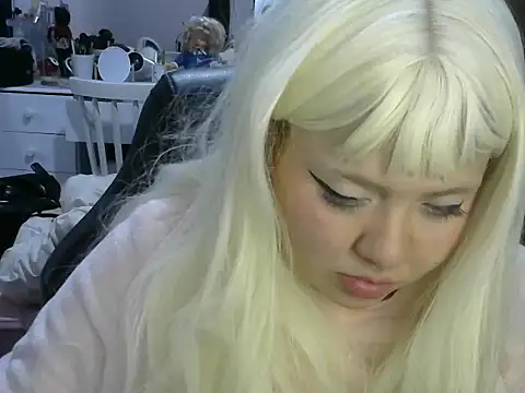 Snapshot of RuthBunny chatting on August 8, 2026, 2:25 am RuthBunny online show from August 8, 2026, 2:25 am