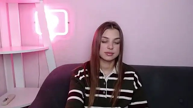 MilanaAngelAs online show from February 12, 2026, 5:52 pm