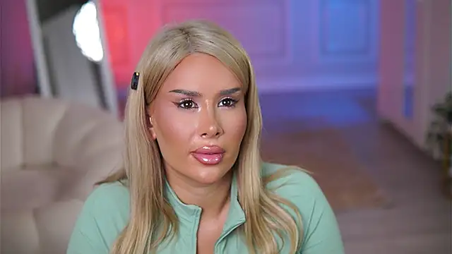 Snapshot of EvaZane chatting on February 6, 2026, 8:34 pm EvaZane online show from February 6, 2026, 8:34 pm