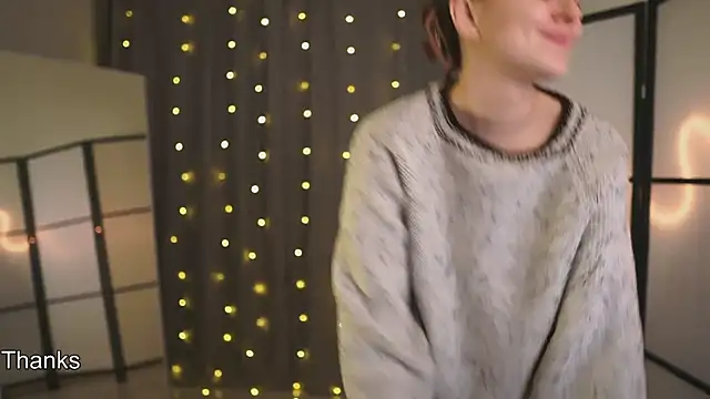 Addelin Moon online show from January 18, 2025, 10:28 pm