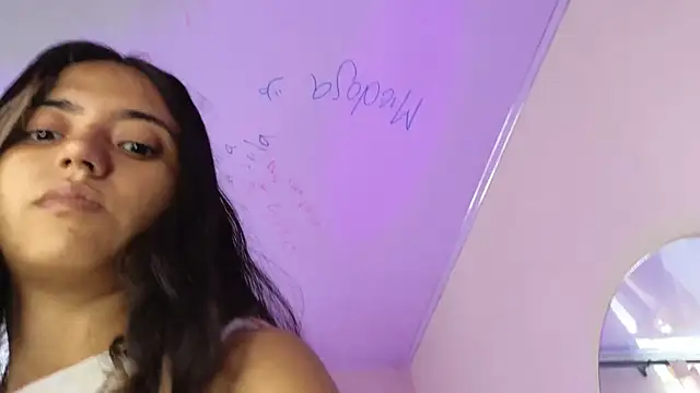 ViolettaSummer online show from February 1, 2025, 5:58 pm