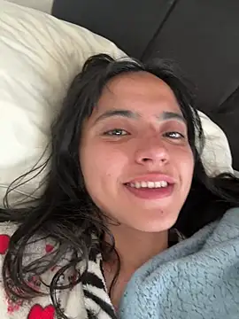 Snapshot of ViolettaSummer chatting on May 31, 2026, 2:02 pm ViolettaSummer online show from May 31, 2026, 2:02 pm