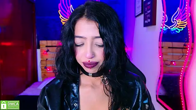 Snapshot of REDHOTTER_ chatting on April 28, 2026, 7:52 pm REDHOTTER online show from April 28, 2026, 7:52 pm