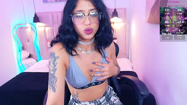 Snapshot of REDHOTTER_ chatting on May 28, 2026, 7:55 pm REDHOTTER online show from May 28, 2026, 7:55 pm