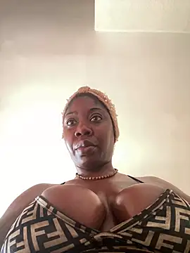 Snapshot of hotcoco28 chatting on January 6, 2025, 7:13 pm hotcoco28 online show from January 6, 2025, 7:13 pm