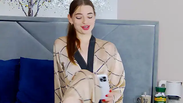 NicoleRosss online show from October 15, 2025, 5:18 am