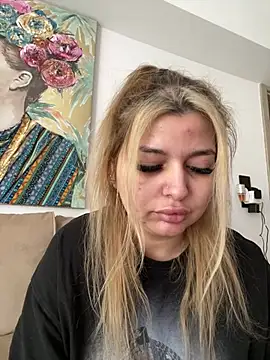 AllysonK online show from April 5, 2026, 10:56 am