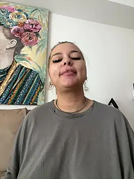 Snapshot of AllysonK chatting on July 19, 2026, 11:03 am AllysonK online show from July 19, 2026, 11:03 am