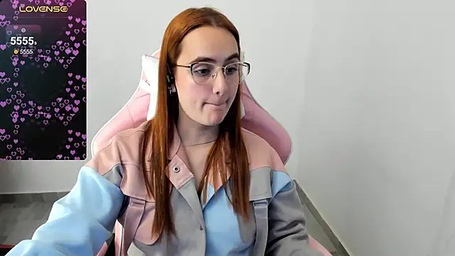 maryluna95 online show from January 5, 2025, 2:27 am