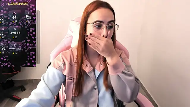 maryluna95 online show from January 29, 2025, 11:56 pm