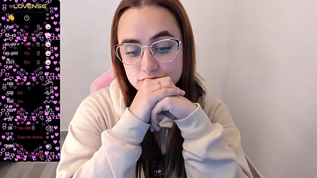 maryluna95 online show from February 19, 2025, 2:44 am