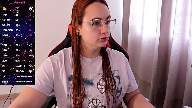 maryluna95 online show from October 7, 2025, 6:05 pm