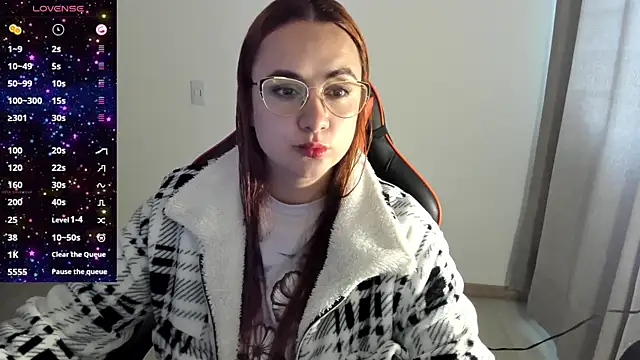 maryluna95 online show from October 14, 2025, 4:19 pm