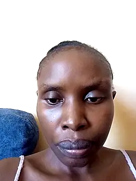 Snapshot of zainabsmile chatting on March 30, 2026, 12:17 pm zainabsmile online show from March 30, 2026, 12:17 pm