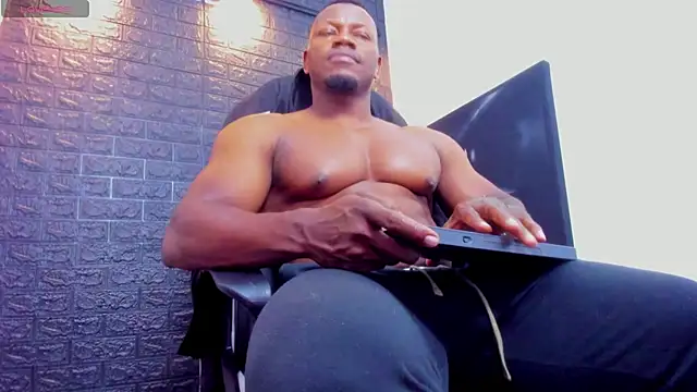 tommike online show from June 25, 2026, 11:31 pm