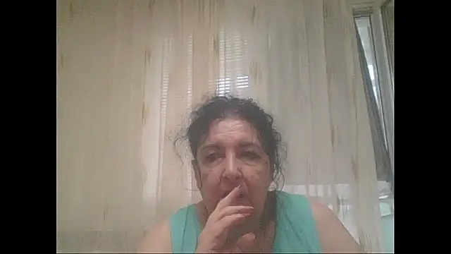 Snapshot of maturekorine chatting on June 10, 2026, 3:44 pm maturekorine online show from June 10, 2026, 3:44 pm