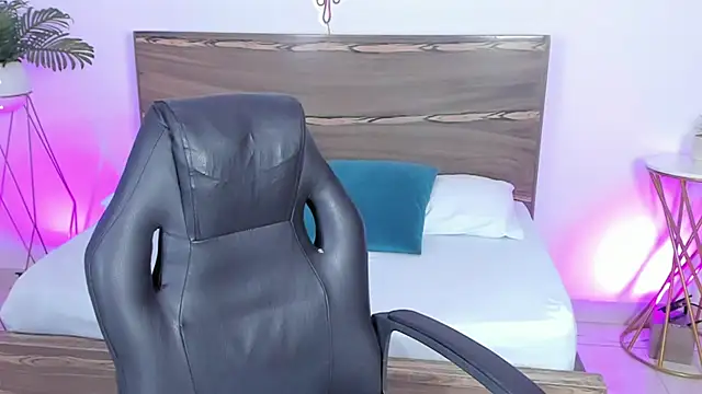 Snapshot of ivette_bocelly chatting on December 29, 2024, 10:25 pm ivette bocelly online show from December 29, 2024, 10:25 pm