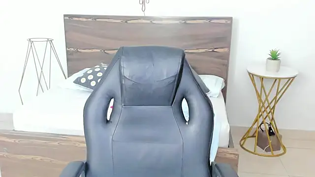 Snapshot of ivette_bocelly chatting on January 31, 2025, 7:18 pm ivette bocelly online show from January 31, 2025, 7:18 pm