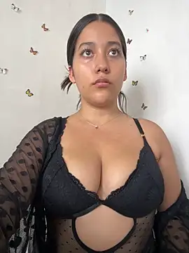 Snapshot of ivette_bocelly chatting on September 26, 2025, 9:19 pm ivette bocelly online show from September 26, 2025, 9:19 pm