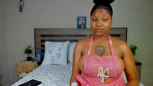 Renee-18 online show from December 15, 2024, 4:18 am