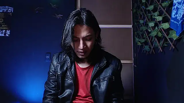 Dicaprioo  online show from November 4, 2025, 1:38 am