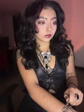 Snapshot of _Gothiccbitch_ chatting on April 24, 2026, 4:26 am Gothiccbitch online show from April 24, 2026, 4:26 am