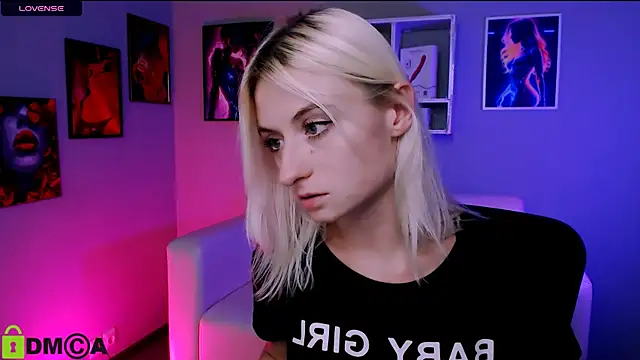 melisa white1 online show from October 4, 2025, 6:50 pm