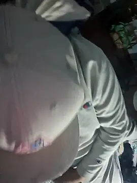 GILBERTHOR92 online show from February 2, 2026, 1:59 am